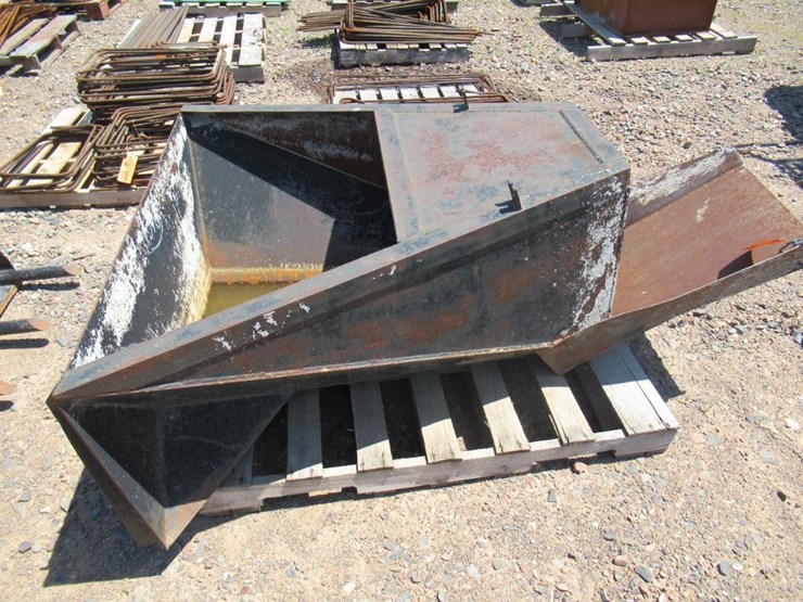 2623 • Universal Skid Steer Mount Concrete Hopper Lot 2623, Custom