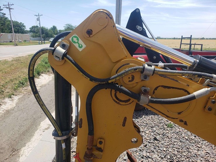 Caterpillar BH160 Skidsteer Backhoe Attachment Lot 6, No Reserve