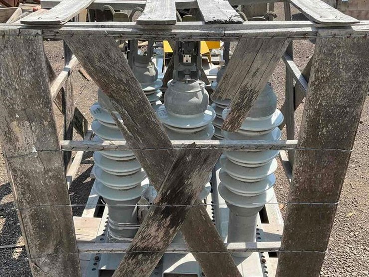 open crate w 3 dual s&c power fuse mountstype smd 20 Lot 93