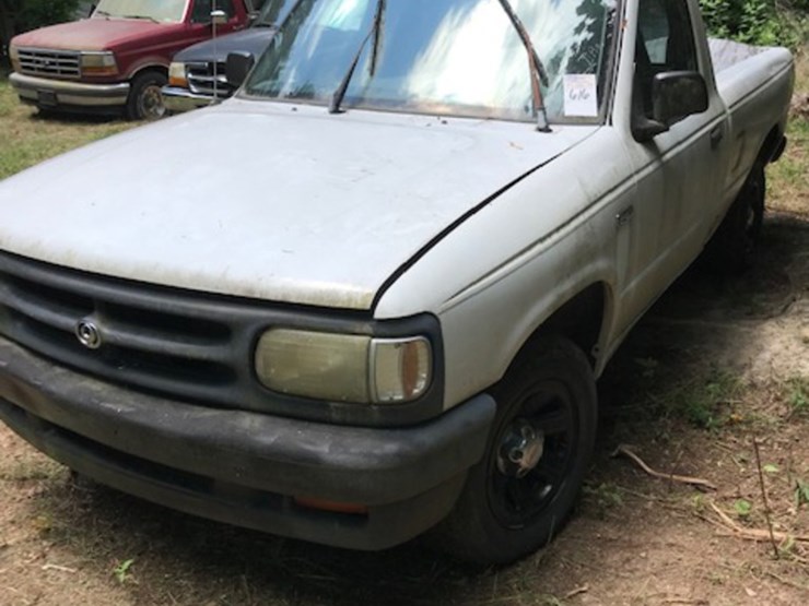 1997 Mazda Truck B23 Lot 616, Estate Auction of Earl Dunn Sr
