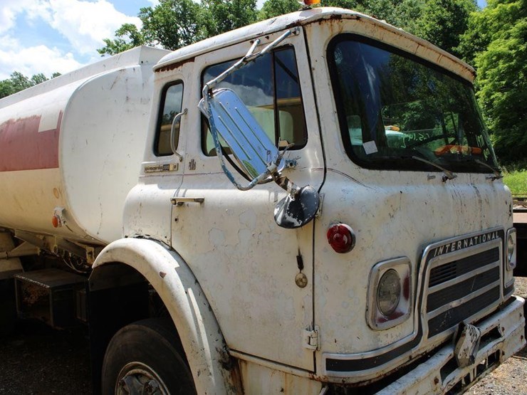 1977 INTERNATIONAL CARGOSTAR Lot 54, Salvage Vehicle, Truck