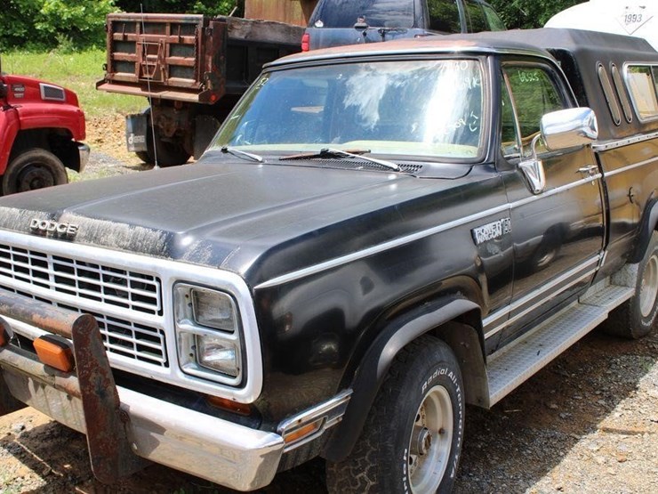 1980 DODGE POWER WAGON Lot 56, Salvage Vehicle, Truck & Equipment