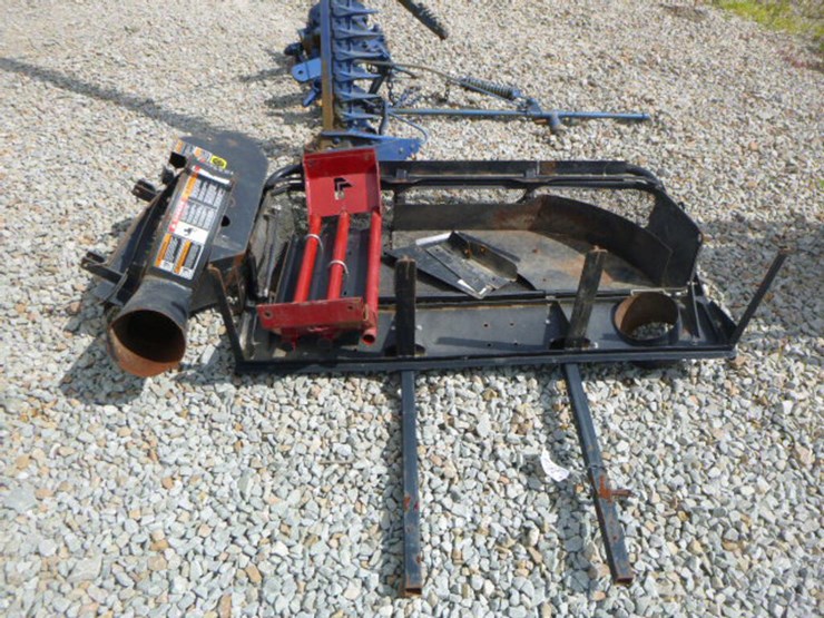 Grass Bagger Attachment for Ferris Zero Turn Mower (QEA 3978) Lot