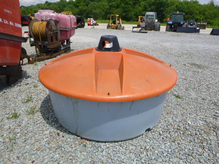 Mol Mix 275 Gallon Cattle Molasses Lick (QEA 3949) Lot 3949, Ring Two Heavy Equipment & Farm