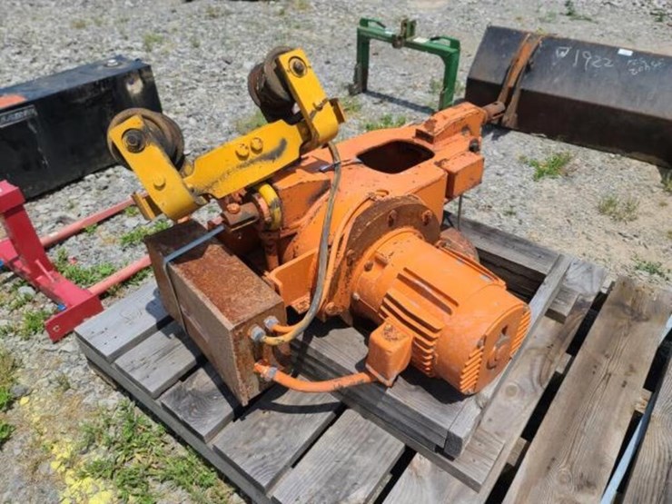 Cable King 1001L 5Ton Electric Hoist Lot 2104, August 2022 Farm