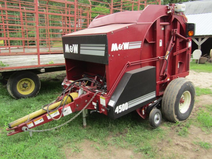 M&W 4500 Lot 948, Huge Swanville MNFarm Equipment, Antiques Auction