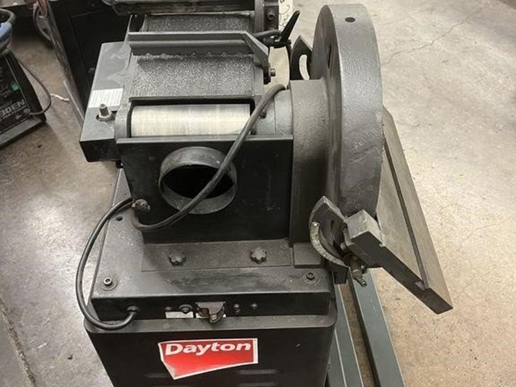 Dayton 6'' X 12'' Belt & Disc Sander Lot 239, Montgomery Career
