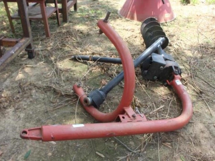 3pt PTO Auger w/ Bit Lot 102, Estate of Ernest "Guy" Walker, 8/11