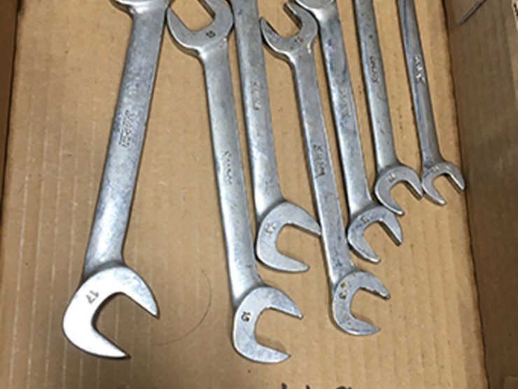 Snap On angle head metric wrenches Lot 119, Elliott Estate Auction