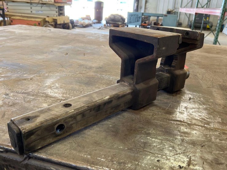 Wilton Trailer Hitch Vise Lot 4528, Elite Towers Online Auction, 8
