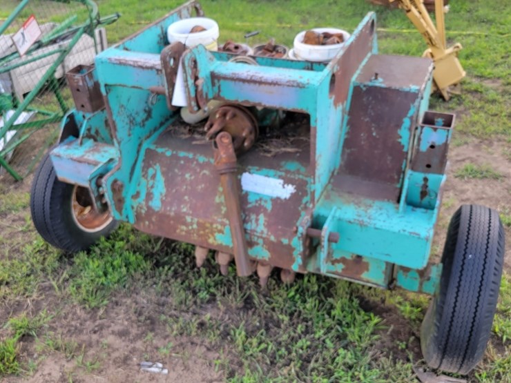 Evergreen 3 pt. stump grinder Lot 176, Annual Voelker Bros. Fall