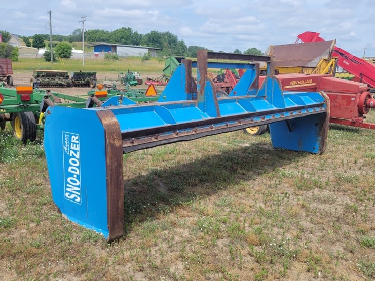 Aspen Mfg. SnoDozer 16' Lot 519, Annual Voelker Bros. Fall