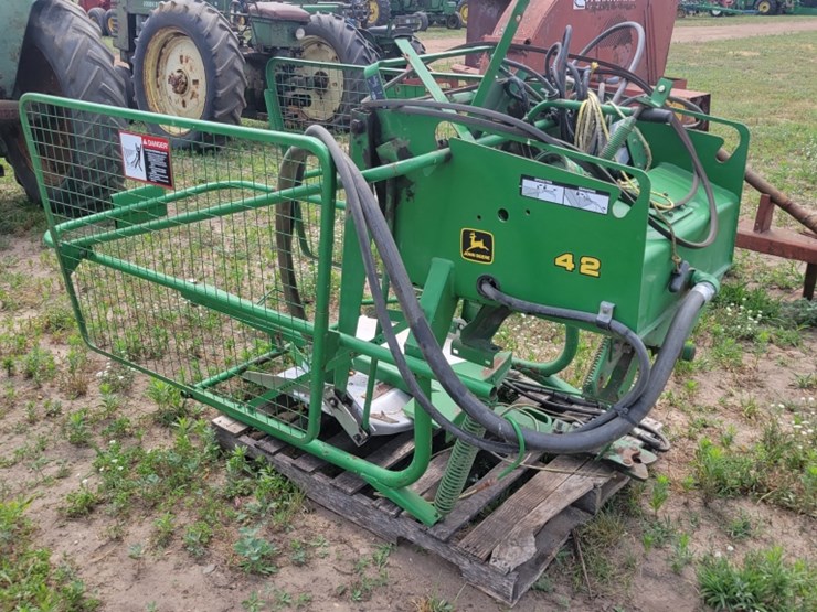 JOHN DEERE 42 Lot 220, Annual Voelker Bros. Fall Consignment Auction