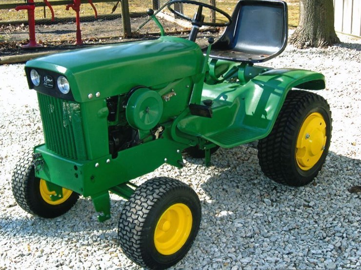 1968 JOHN DEERE 140 Lot 1040, 2022 GARDEN TRACTOR CONSIGNMENT