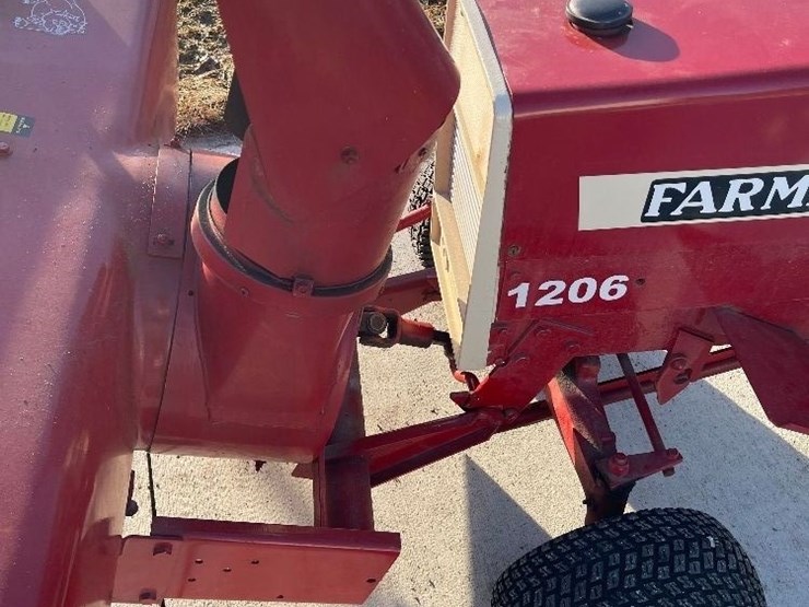 1974 GRAVELY 812 Lot 1082, 2022 GARDEN TRACTOR CONSIGNMENT AUCTION