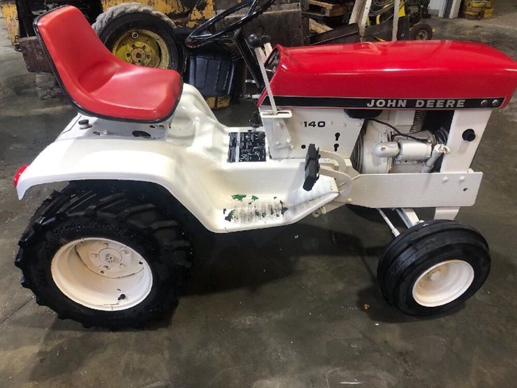 1968 JOHN DEERE 140 Lot 1121, 2022 GARDEN TRACTOR CONSIGNMENT