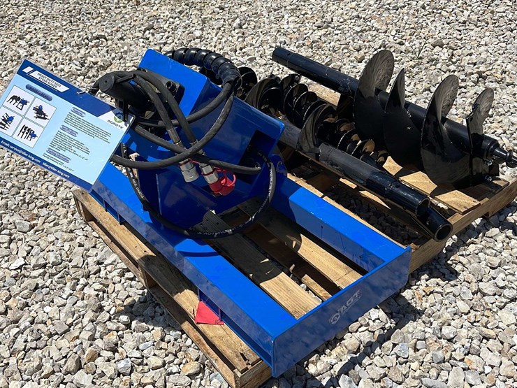Unused Mower King skid steer auger w/ 3 augers Lot 387, Summer