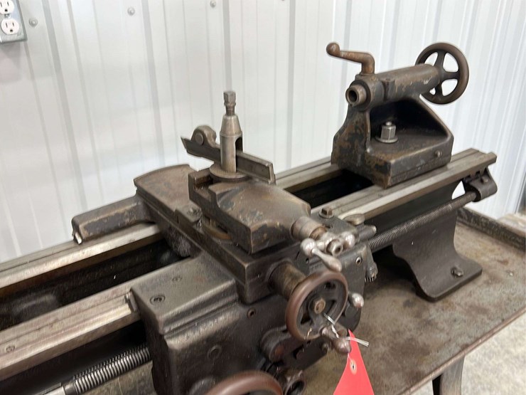 Logan model 820 metal lathe Lot 322, Summer Online Equipment Auction