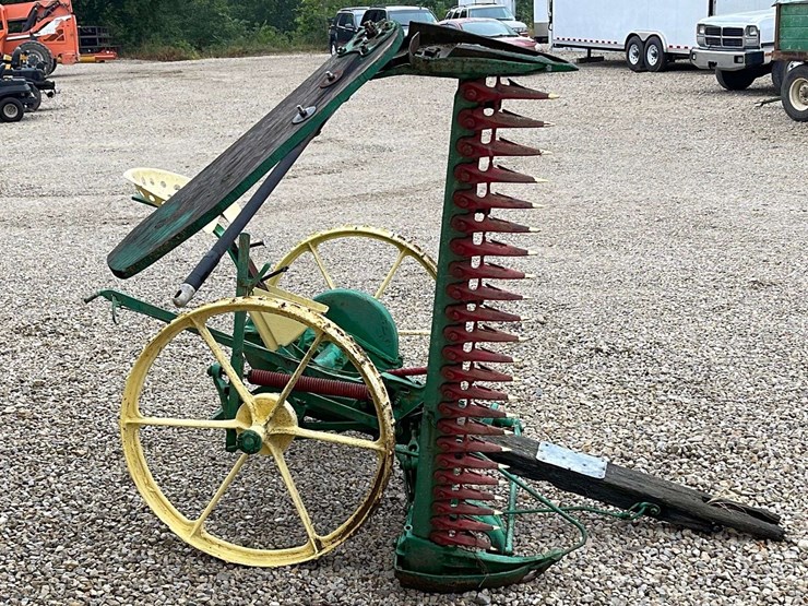 Antique Oliver horse drawn sickle mower Lot 653, Summer Online