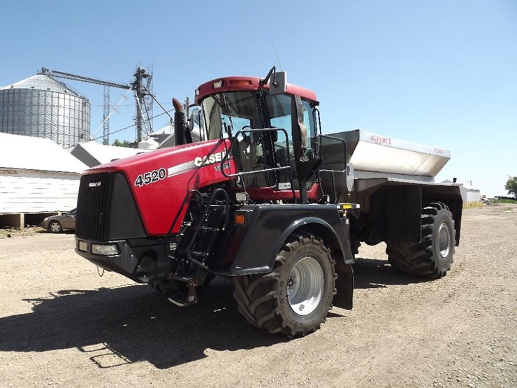 2011 Case IH Titan 4520 Floater Dry Fertilizer Spreader Lot GY3604