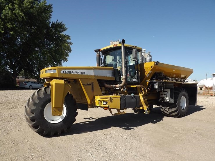 1998 AgChem TerraGator 8103 Floater Dry Fertilizer Spreader Lot GY3602, Aug 24, 2022