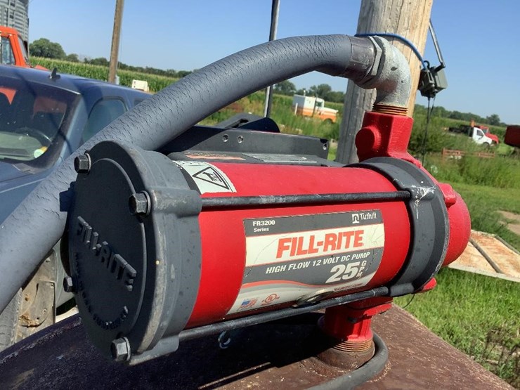 fill-rite-1000-gallon-fuel-tank-w-pump-lot-hb0786-aug-24-2022