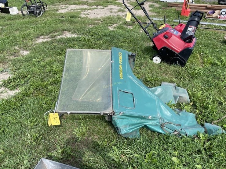 HinsonFemco Tractor Heat Houser Lot 1608, August Farm Consignment