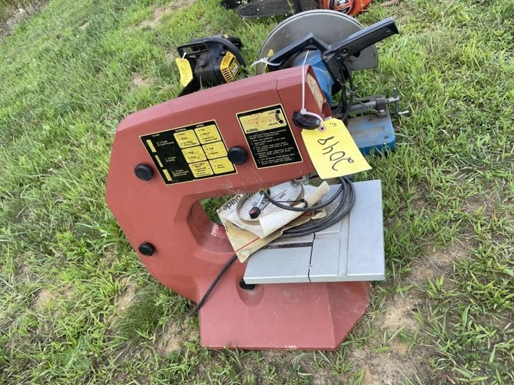 Edison Band Saw Lot 2048, August Farm Consignment, 8/25/2022, Gavin
