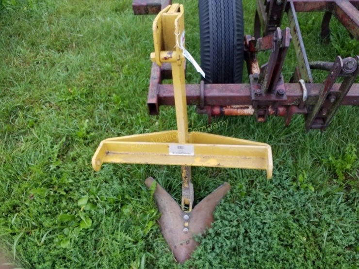 King Kutter Middle Buster 1 bottom 3Pt. Plow Lot 529, Fall Machinery