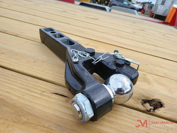 NEW HITCH INSERT, PINTLE HOOK, 2 5/16 BALL Lot 148, RING ONE WEST GA