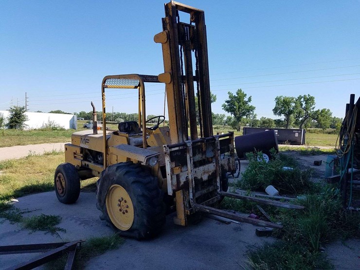 MASSEY-FERGUSON MF2500 - Lot #948, No Reserve Online Equipment Auction ...