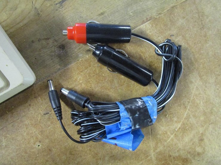 6107 • Extension Cords and Power Strips Lot 6107, John Deere Lawn Tractor, Pick Up Truck