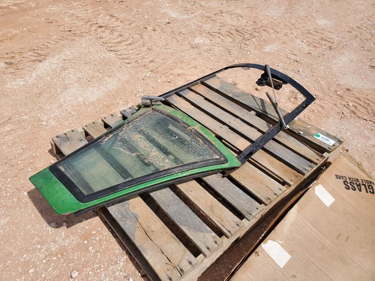 John Deere Tractor Door Lot 921, Day 2 (Ring 1) August Public
