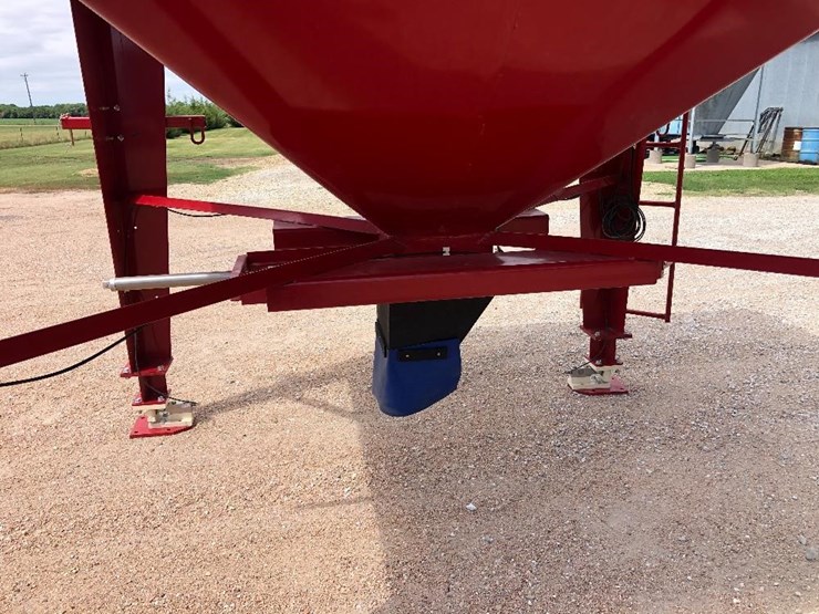 KSI Conveyors KSI 300 Tapered Bottom Seed Treater Hopper Lot GE3107