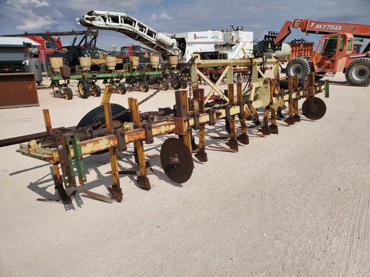 Sweep Cultivator 3 Point Hitch Type Lot 718, Day 2 (Ring 1) August