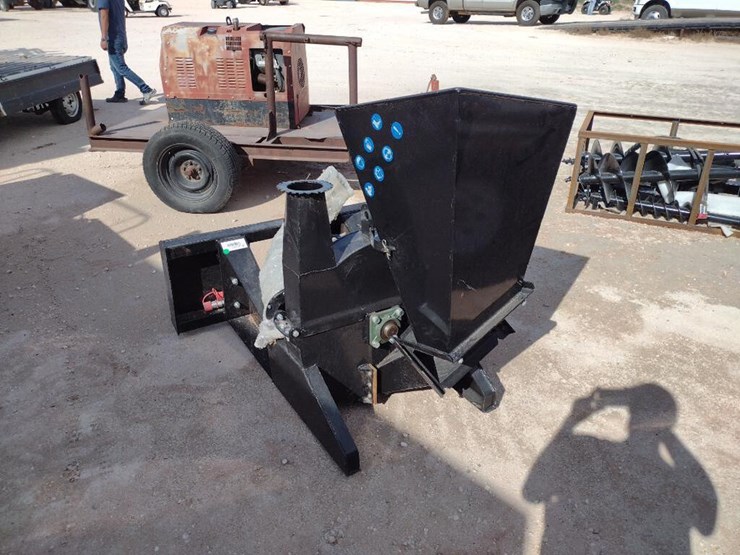 Skid Steer Shredder Attachment Lot 213, Day 1 August Public