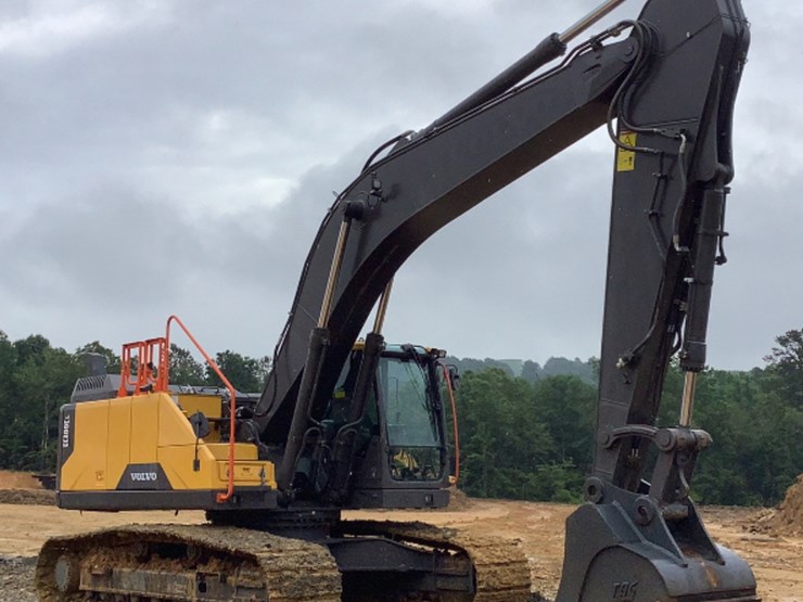 2019 VOLVO EC300EL - Lot #101, August Monthly Day 1 Auction, 8/31/2022