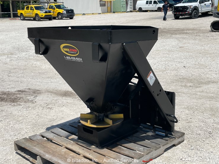 Quick Attach Hydraulic Skid Steer Power Spreader Attachment Salt Sand bidadoo Lot , Weekly