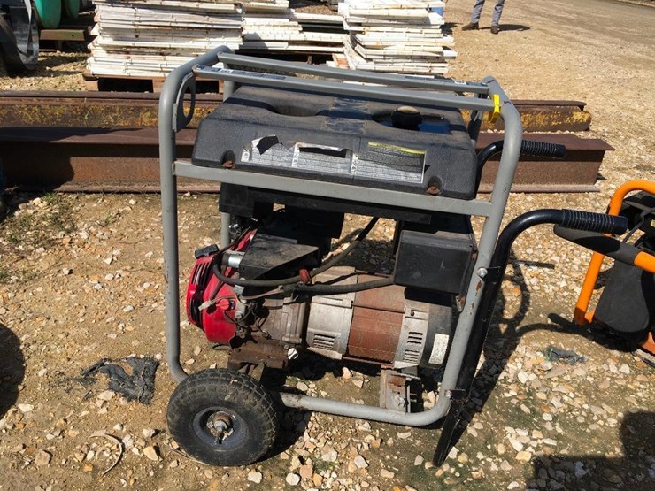 INV 16092 Porter Cable 6500 Watt Generator, Runs Lot 16092, Annual