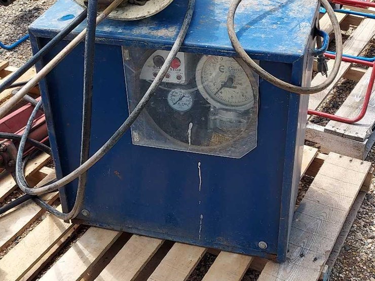 52 • (C21) NITROGEN STABILIZER PUMP WITH CONTROLLER Lot 52