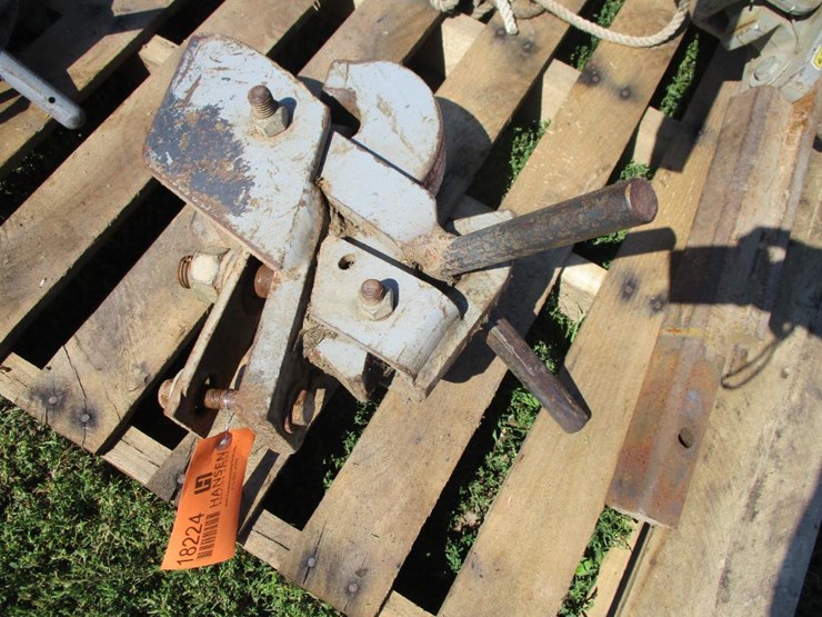 18224 • Agri Speed Quick Hitch Lot 18224, Tractor, Skid Steer, John