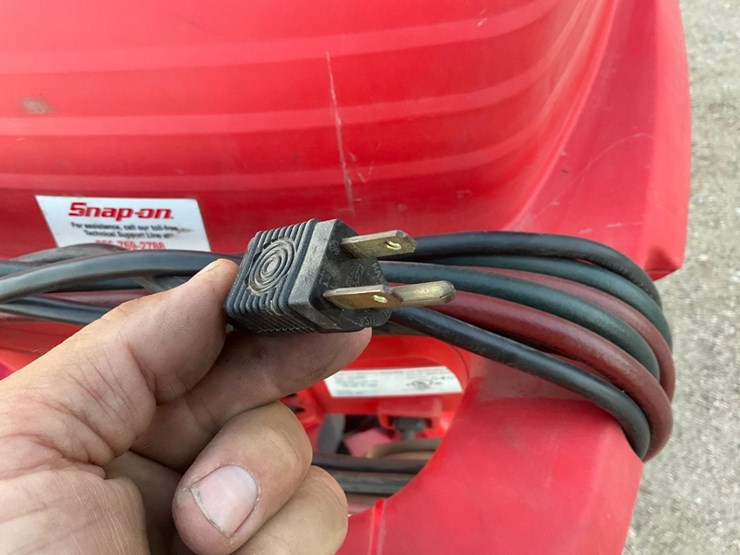 SnapOn Eco+ Air Conditioning Service Center Lot HJ5298, Sep 07