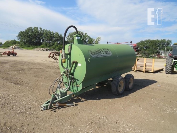 BARNEY BUILT TANKER W/ PUMP Lot 80, Pocahontas Machinery Auction