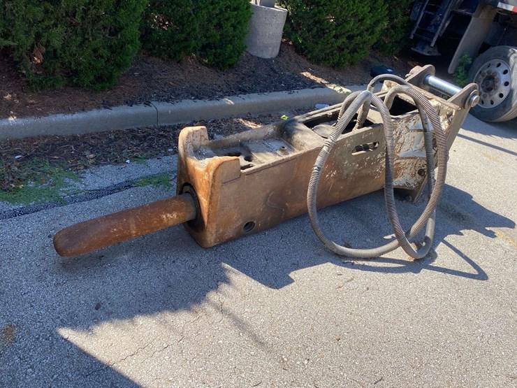 Excavator Hydraulic Breaker Lot 15089, Agriculture & Construction