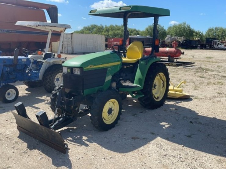 JOHN DEERE 4310 Lot 355, Machinery Auctioneers Superior Energy