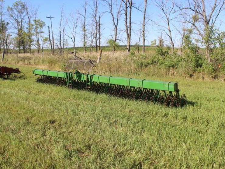 JOHN DEERE 20 Lot 105, Halverson Large Farm Equipment Auction, 9/9