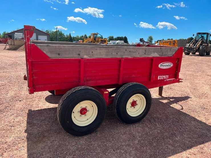 Pronovost P516 dump trailer, tandem axle, 55 5/8" x 117 1/2" box, tail