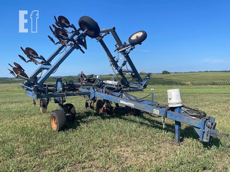 BLUJET LANDRUNNER Lot 40, Antique JD Tractors, Modern JD Tractors