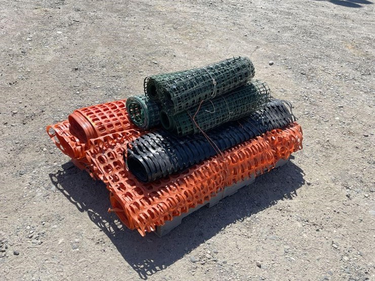 1 Pallet Assorted Snow Fencing Lot 2349, September Shop and Misc