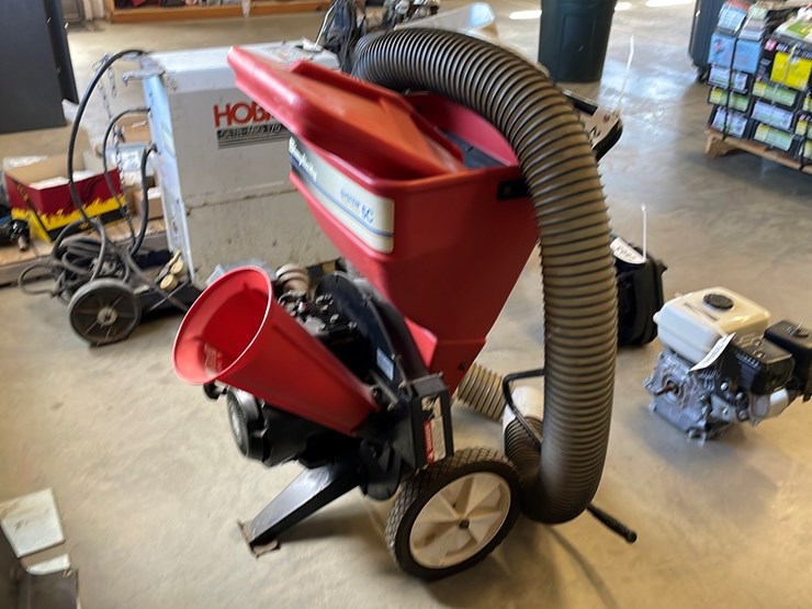 ID2801 Simplicity Chipper/ Shredder 5C Lot 2893, Fall Timed Online
